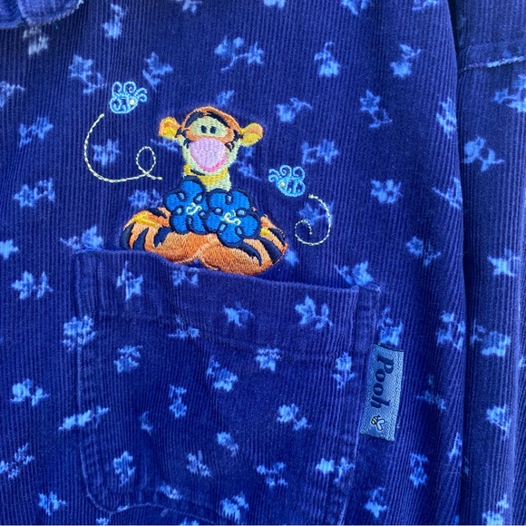 Vintage Pooh Disney Corduroy Long Sleeve Button Down Shirt Tigger Embroidered XL - Picture 5 of 5